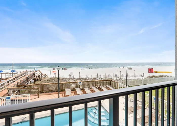 Ocean Breeze East 201 Holiday home