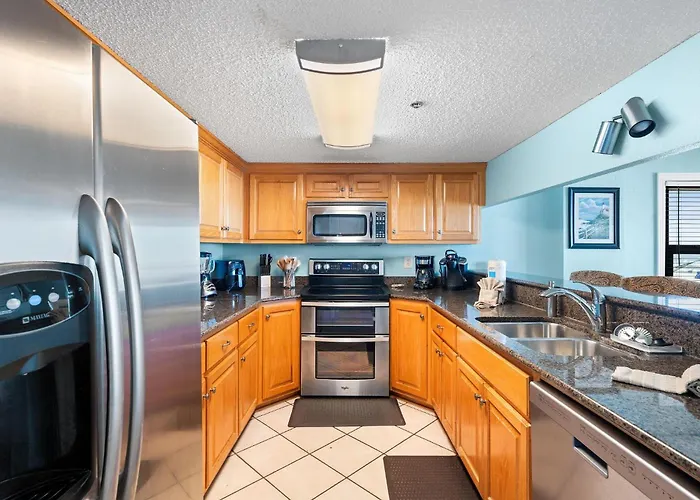 Ocean Breeze East 201 Holiday home